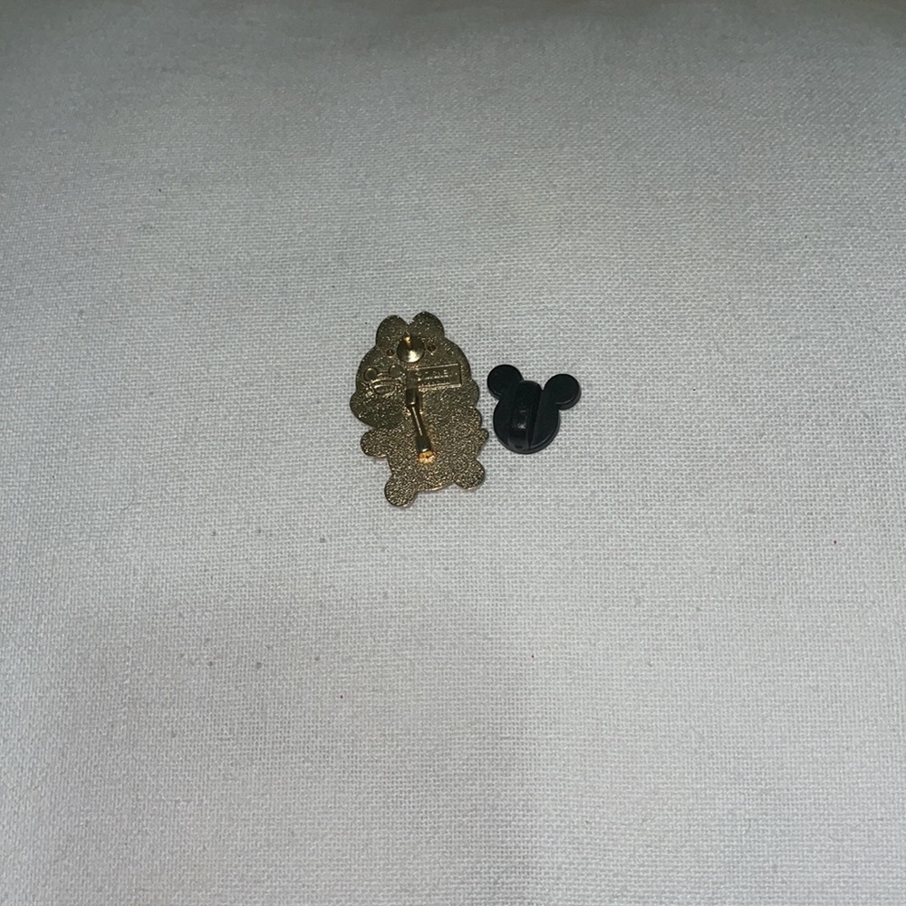 Chip/Dale Disney Trading Pin - Picture 3 of 3